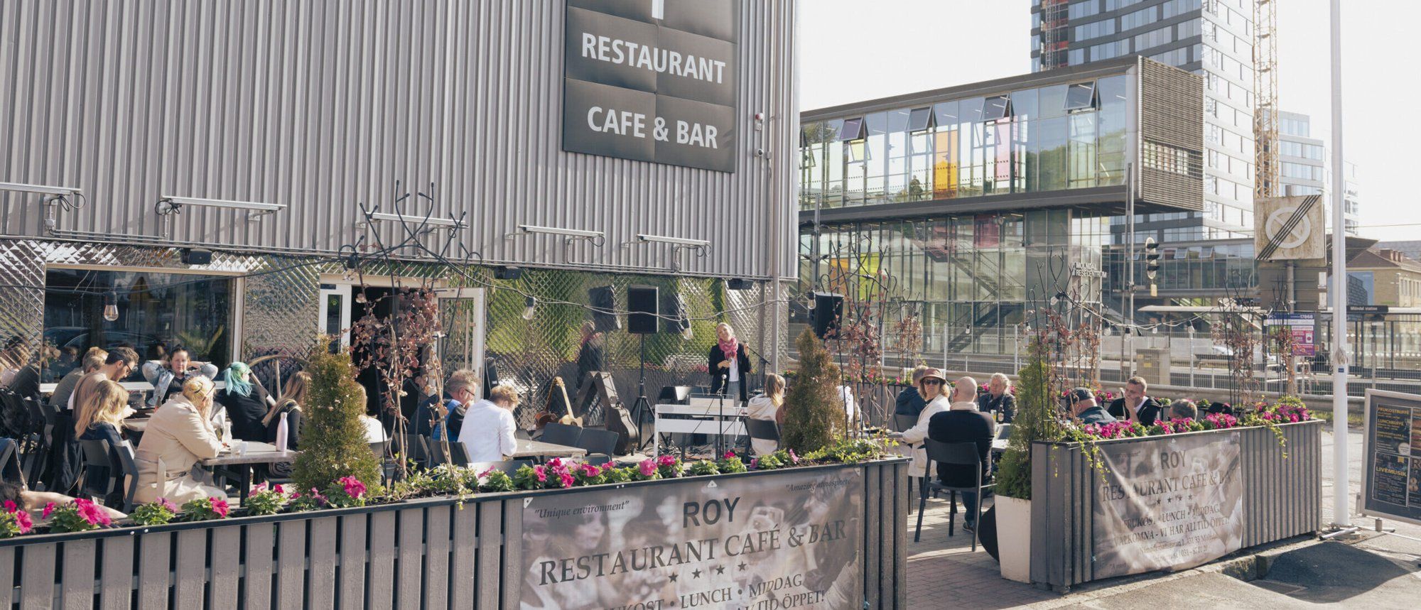 Roy Restaurant Café & Bar